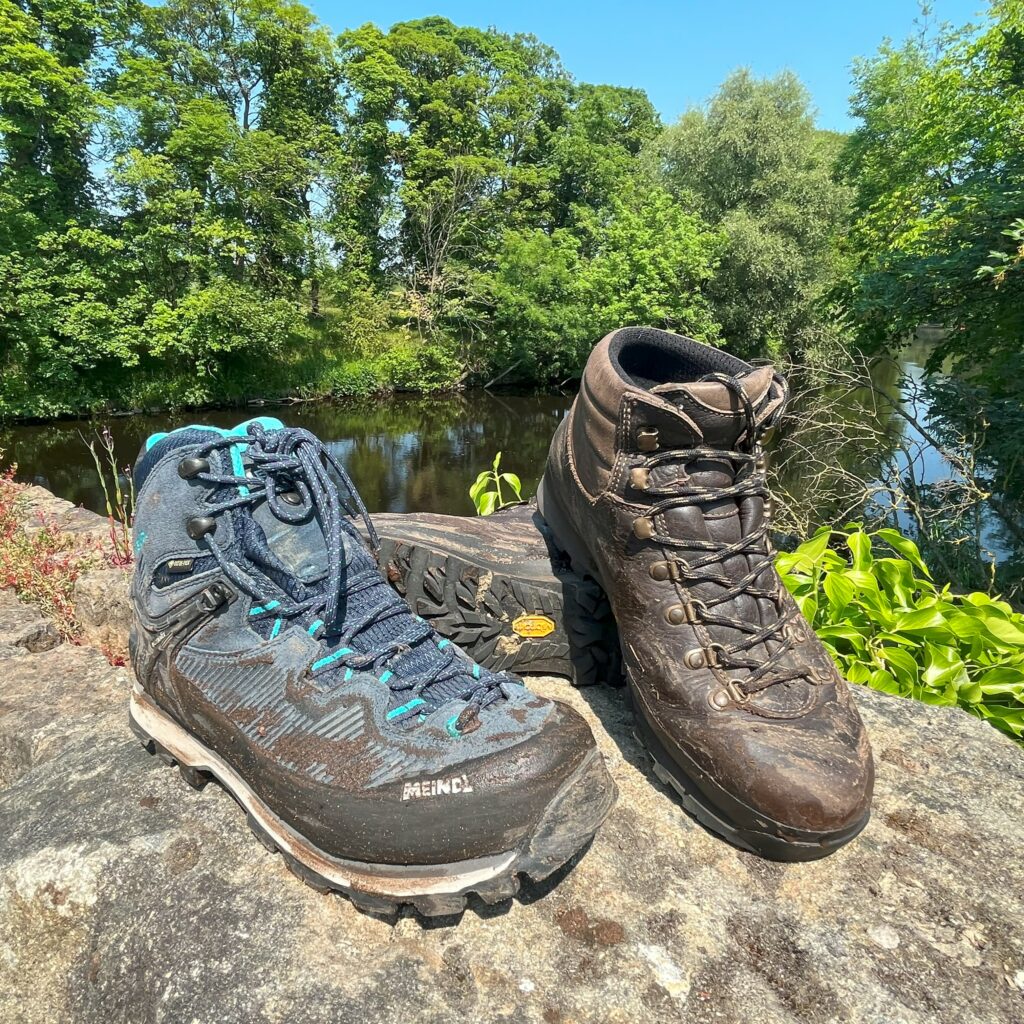 Meindl Comfort Fit wide Fitting Walking Boots and Shoes Back