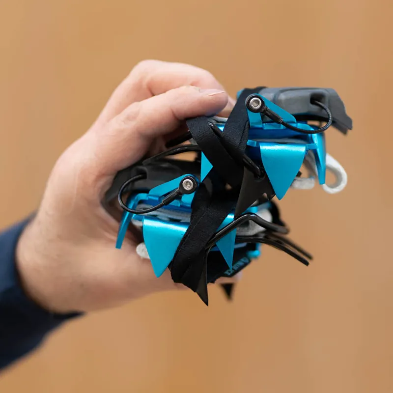 Blue Ice Harfang Crampon-2
