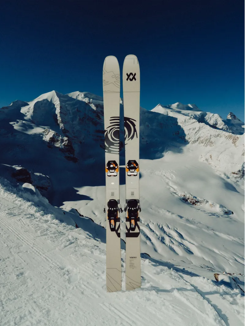 Volkl Revolt 101 Flat Men's Freeride Skis-7